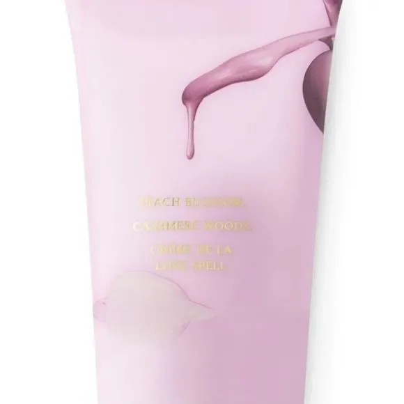 VICTORIA Secret Love Spell La Crème Lotion
